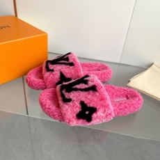 Louis Vuitton Slippers